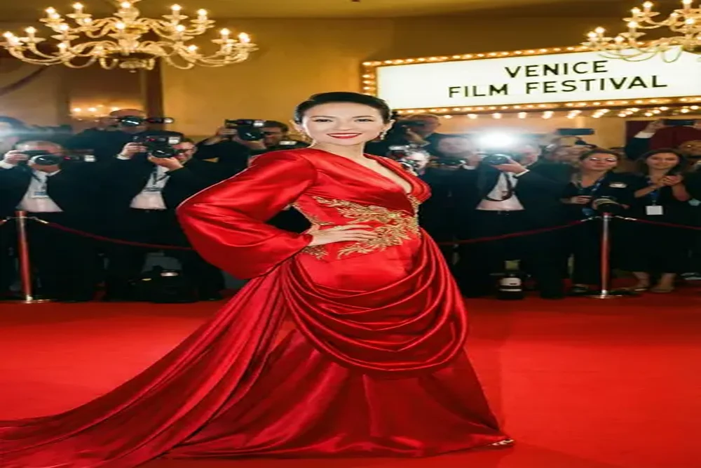 抖阴栏目知名创作者形象照